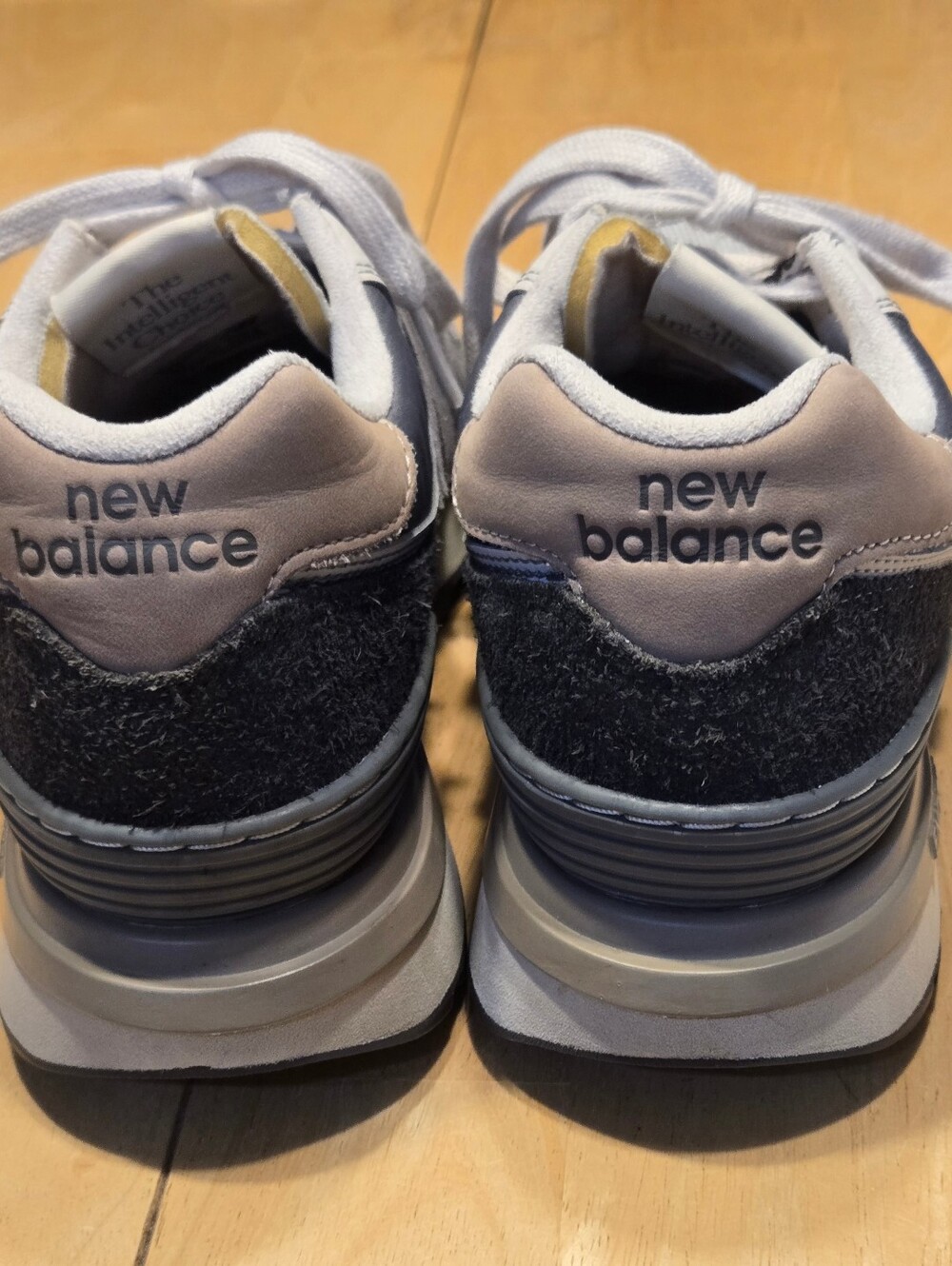 New Balance 574 Sneaker - 8.5 Womens / 7 Mens - Picture 8 of 16